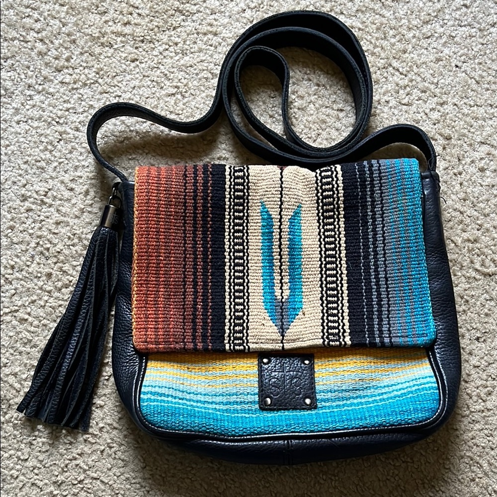 STS Crossbody